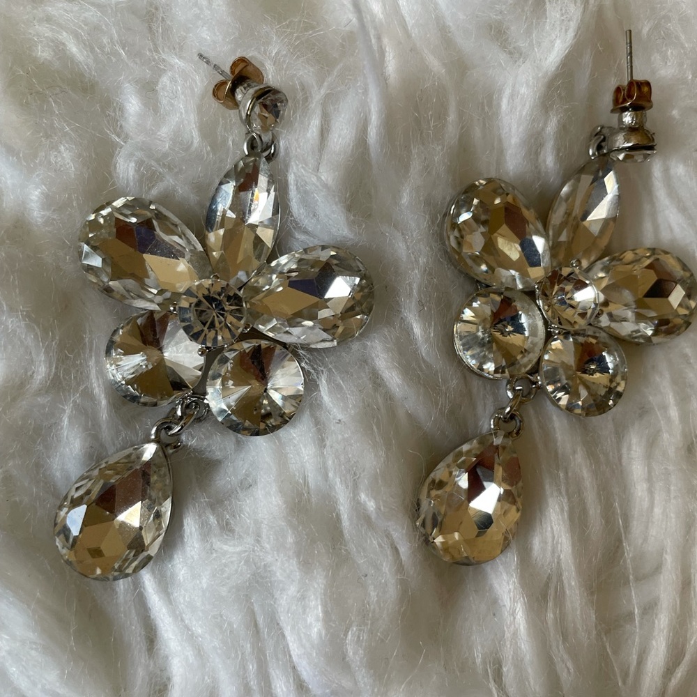 White Flower Drop Crystal Earrings